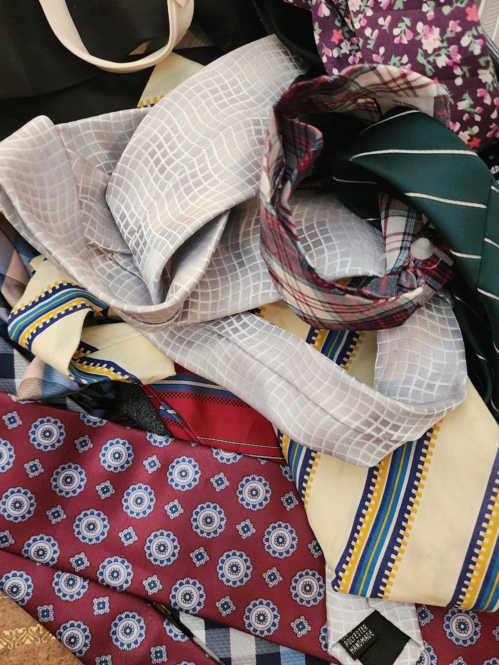 50 Pc Men’s Necktie Lot Vintage & Modern Silk Wool Cotton Polyester Mixed Brands